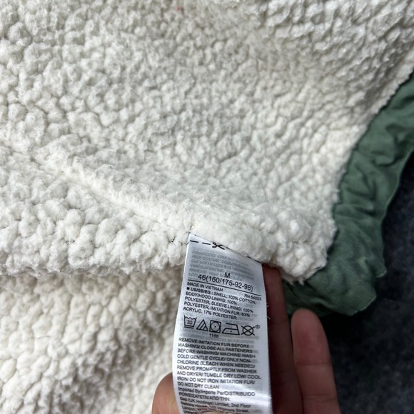 Gap Parka Womens Medium Olive Green Sherpa Faux Fur Hooded Jacket 704423-01 - Picture 9 of 16